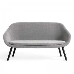 About a Lounge Sofa de HAY en Moises Showroom