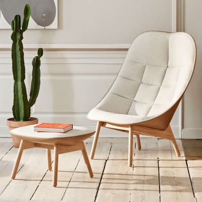 Sillón Uchiwa Quilt de Hay en Moises Showroom con base roble barnizado mate Sillón Uchiwa Quilt de Hay en Moises Showroom con base roble barnizado mate