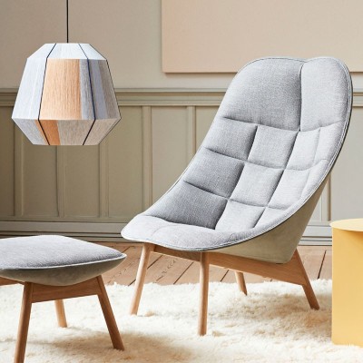 Sillón Uchiwa Quilt de Hay en Moises Showroom con base roble barnizado mate Sillón Uchiwa Quilt de Hay en Moises Showroom con base roble barnizado mate