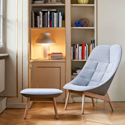 Sillón Uchiwa Quilt de Hay en Moises Showroom con base roble barnizado mate Sillón Uchiwa Quilt de Hay en Moises Showroom con base roble barnizado mate