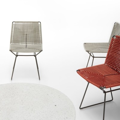 Silla Neil Twist Chair de MDF Italia naranja estructura negro Silla Neil Twist Chair de MDF Italia naranja estructura negro