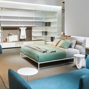 Cama Yale bed de MDF Italia en Moises Showroom