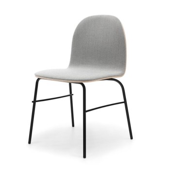 Sillas Terra Metal roble natural tapizadas de Omelette-Ed en Moises Showroom Sillas Terra Metal roble natural tapizadas de Omelette-Ed en Moises Showroom