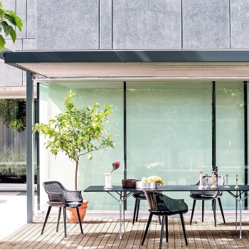 exterior con Mesa de comedor Officina negra patas galvanizado Magis exterior con Mesa de comedor Officina negra patas galvanizado Magis