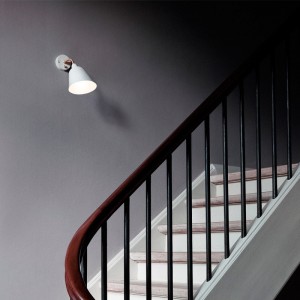 ambiente escalera Aplique de pared Bellevue AJ9 &Tradition blanco