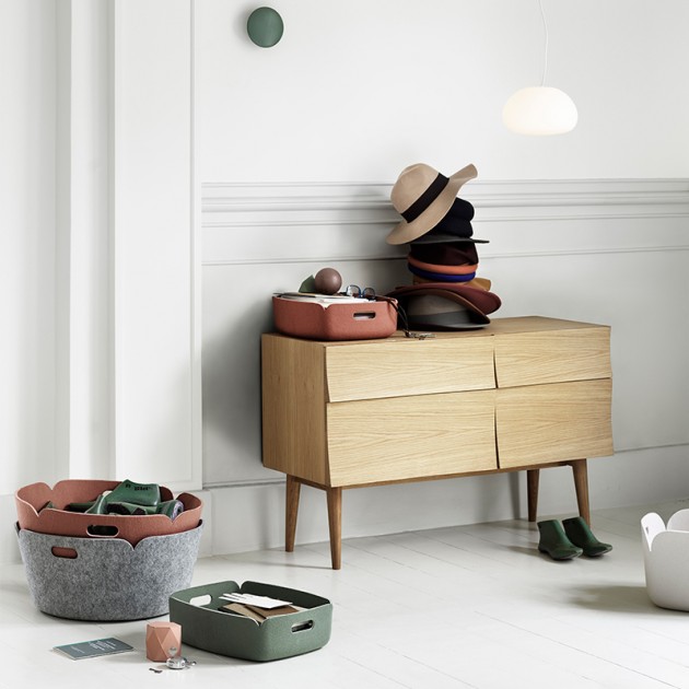 Aparador Reflect Small en roble de Muuto en Moises Showroom