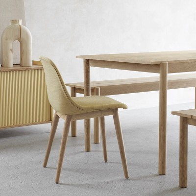 MESA LINEAR DE MADEIRA BY Muuto MESA LINEAR DE MADEIRA BY Muuto