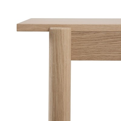 Tavolo lineare Wood di Muuto
