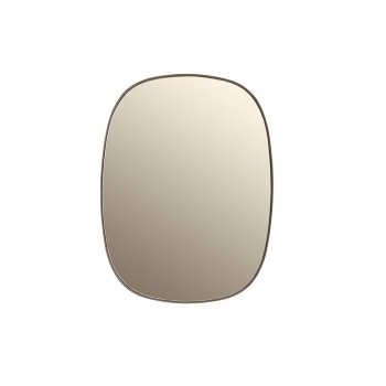 Espejo Framed Mirror Large de Muuto en Moises Showroom Espejo Framed Mirror Large de Muuto en Moises Showroom