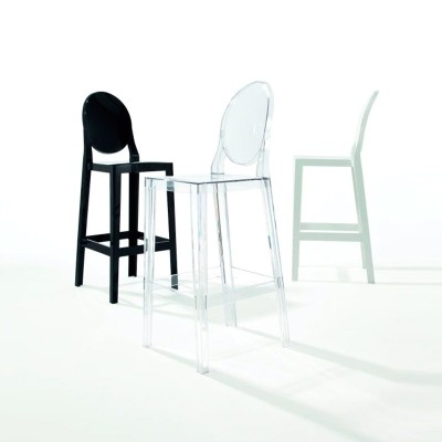 Un tabouret de plus s’il vous plaît Kartell Un tabouret de plus s’il vous plaît Kartell