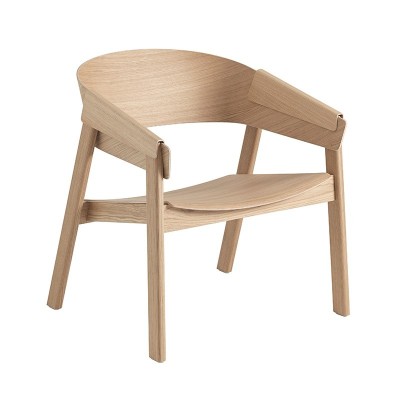 Butaca Cover Lounge Chair roble de Muuto en Moises Showroom Butaca Cover Lounge Chair roble de Muuto en Moises Showroom