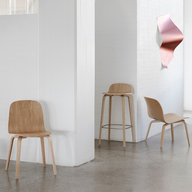 Visu chair wood base de Muuto en Moises Showroom