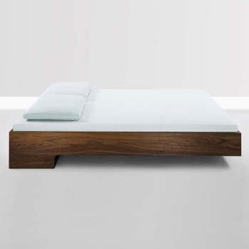 Cama Snooze de Zeitraum en Moises Showroom acabado nogal americano Cama Snooze de Zeitraum en Moises Showroom acabado nogal americano