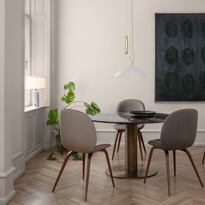 Lampe de table Gravity de Gubi Lampe de table Gravity de Gubi