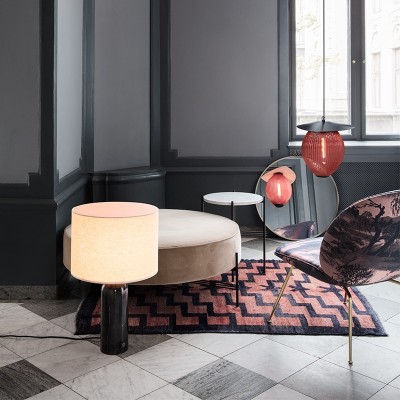 Lampe de table Gravity de Gubi Lampe de table Gravity de Gubi