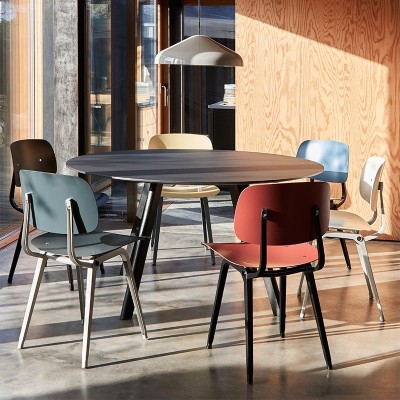 comedor con sillas Revolt colores HAY comedor con sillas Revolt colores HAY