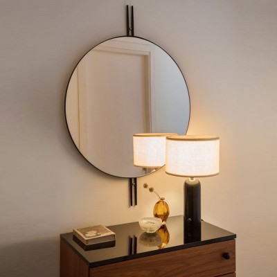 Espejo de pared IOI Wall Mirror de Gubi en Moises Showroom Espejo de pared IOI Wall Mirror de Gubi en Moises Showroom