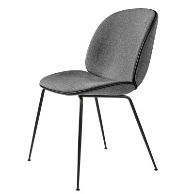 Silla Beetle tapizado integral de Gubi en Moises Showroom Silla Beetle tapizado integral de Gubi en Moises Showroom