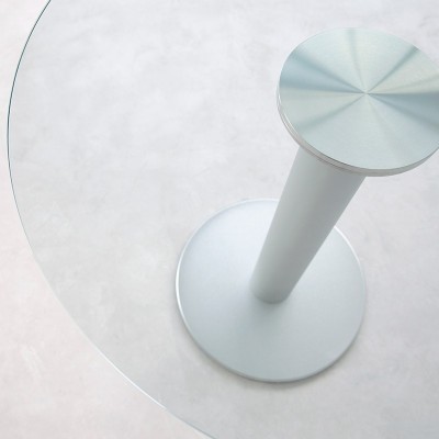 detalle tapa vidrio transparente mesa Zero Stua detalle tapa vidrio transparente mesa Zero Stua