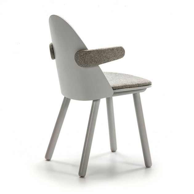 Silla UMA con reposabrazos - Teulat - gris claro en Moises Showroom