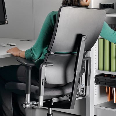 Silla de trabajo Please de Steelcase en Moises Showroom Silla de trabajo Please de Steelcase en Moises Showroom