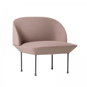 Oslo Lounge chair de Muuto Fiord551 en Moises Showroom