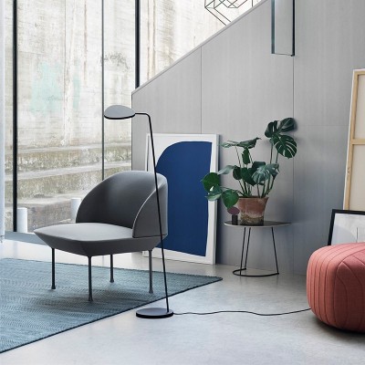 Oslo Lounge chair de Muuto en Moises Showroom Oslo Lounge chair de Muuto en Moises Showroom