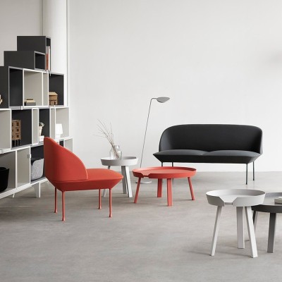 Oslo Lounge chair de Muuto en Moises Showroom Oslo Lounge chair de Muuto en Moises Showroom