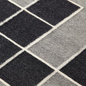 Alfombra Kilim Modica Grey de Gan Rugs en Moises Showroom