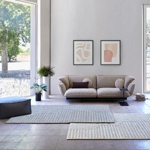 Ambiente alfombra Chaddar grey de Gan Rugs en Moises Showroom