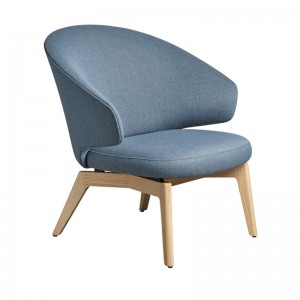 butaca Let SH200 Fritz Hansen pata fresno lacado