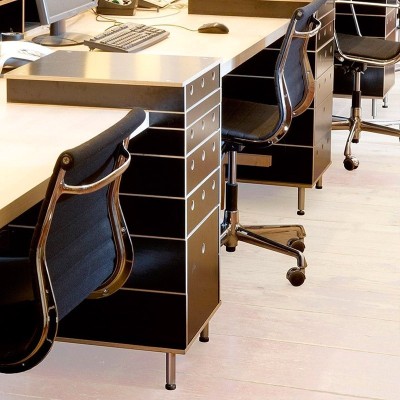 oficina con cajoneras Lader Moormann oficina con cajoneras Lader Moormann