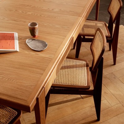 Mesa S-table roble de Gubi en Moises Showroom Mesa S-table roble de Gubi en Moises Showroom