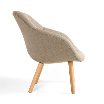 About a Lounge AAl82 soft da HAY en Moises Showroom