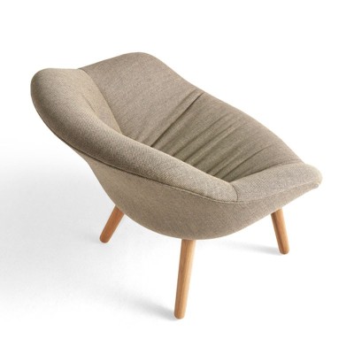 About a Lounge AAl82 soft da HAY en Moises Showroom