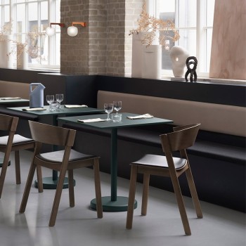 Mesa Linear Steel Café Table 70x70 de Muuto en Moises Showroom Mesa Linear Steel Café Table 70x70 de Muuto en Moises Showroom