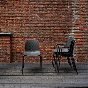 Silla 13Eighty armchair HAY apiladas