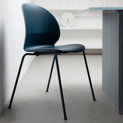 Silla N02 Recycle de Fritz Hansen en Moises Showroom Silla N02 Recycle de Fritz Hansen en Moises Showroom