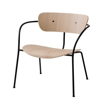 Sillón Pavilion AV5 roble de &Tradition en Moises Showroom Sillón Pavilion AV5 roble de &Tradition en Moises Showroom