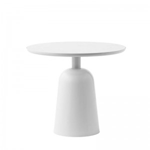 Mesa auxiliar Turn Table de Normann Copenhagen color warm grey en Moises Showroom