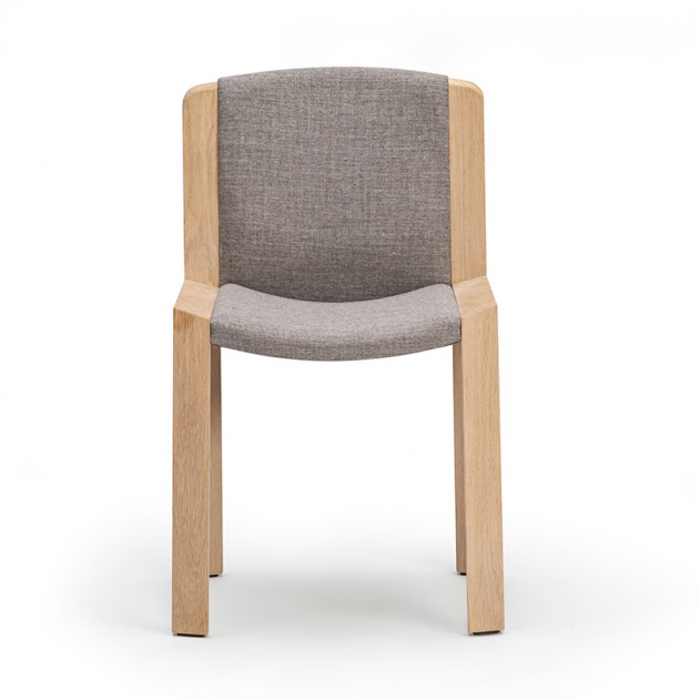 Silla de karakter Copnehagen , modelo Chair 300 en Moises Shworoom