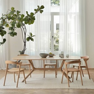 Mesa X Roble natural de Ethnicraft en Moises Showroom