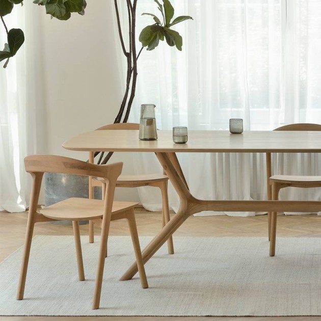 Mesa X Roble natural de Ethnicraft en Moises Showroom