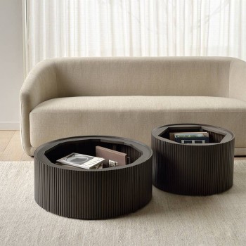 Mesas de café Roller Max de Ethnicraft en Moises Showroom Mesas de café Roller Max de Ethnicraft en Moises Showroom