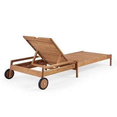 Tumbona Jack Teca de Ethnicraft en Moises Showroom Tumbona Jack Teca de Ethnicraft en Moises Showroom