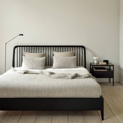 Cama Spindle Roble negro de Ethnicraft Cama Spindle Roble negro de Ethnicraft