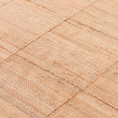 Detalle Kilim Roots 03 de Gan Rugs en Moises Showroom Detalle Kilim Roots 03 de Gan Rugs en Moises Showroom