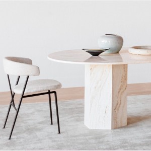 Epic dinning table - Gubi