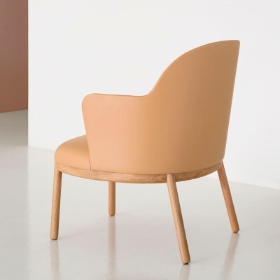 Viccarbe, Poltrona Flap con base in legno Viccarbe, Poltrona Flap con base in legno