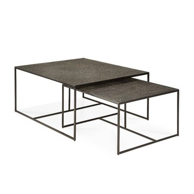 Conjunto mesa centro Pentagon de Ethnicraft en Moises Showroom Conjunto mesa centro Pentagon de Ethnicraft en Moises Showroom